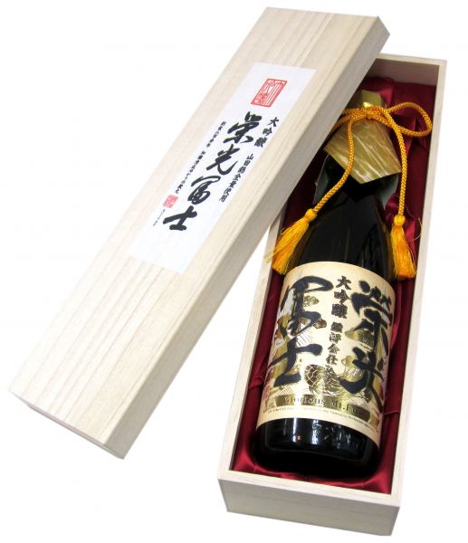 栄光冨士 大吟醸 鑑評会仕込み（木箱入り） 720ml（1本）