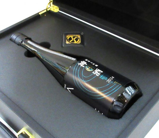 栄光冨士 純米大吟醸無濾過生詰原酒「神酒〜SOMA ONE〜」2024（専用ケース入り） 720ml（1本）要冷蔵【送料・クール便代金無料！】